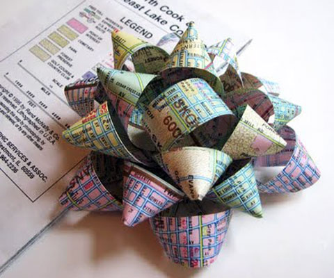 GL_ecowrap_mapbow Chicago map bow, by How About Orange.
