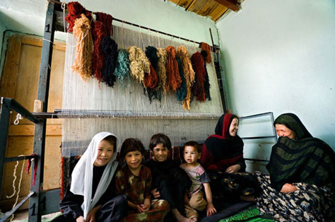 GL_ArzuRugs_Kabul-KubraFamily2 Goodlifer: ARZU STUDIO HOPE Rugs